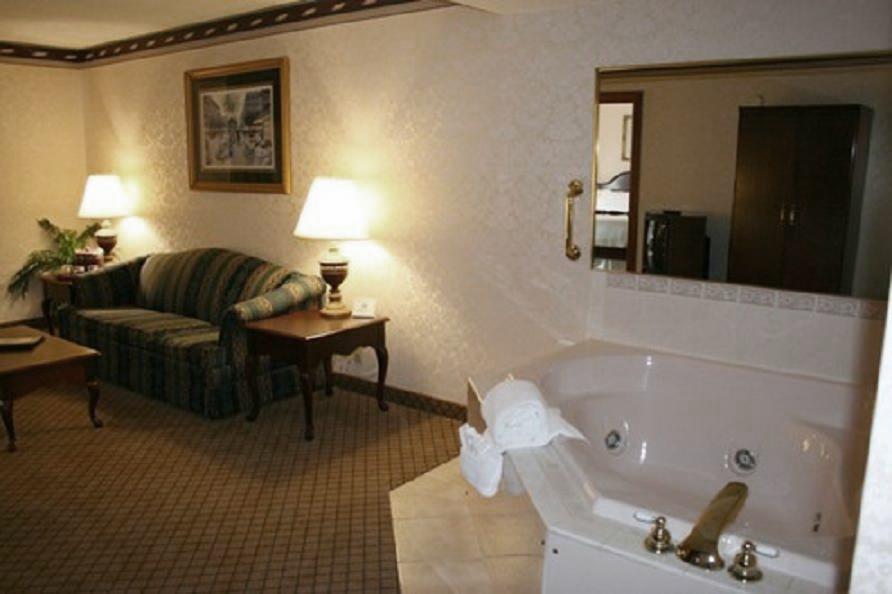 The Plaza Hotel & Suites Winona Kamer foto