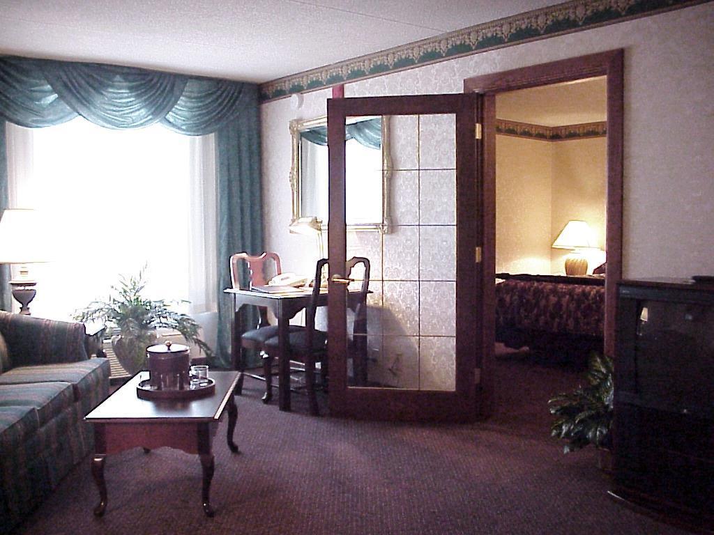 The Plaza Hotel & Suites Winona Kamer foto
