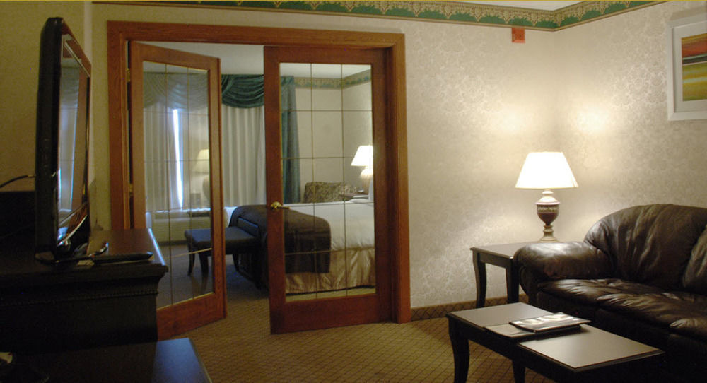 The Plaza Hotel & Suites Winona Buitenkant foto