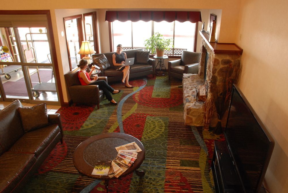 The Plaza Hotel & Suites Winona Buitenkant foto